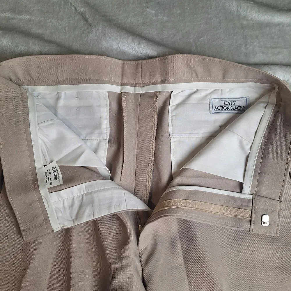 Vintage Levi's Action Slacks Pants Mens STA-PREST 33x34 Beige Made in USA NWT
